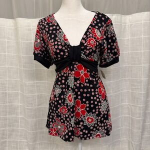 NWT Floral V-Neck Babydoll Tie Back Short Sleeve Blouse Black Red Gray White